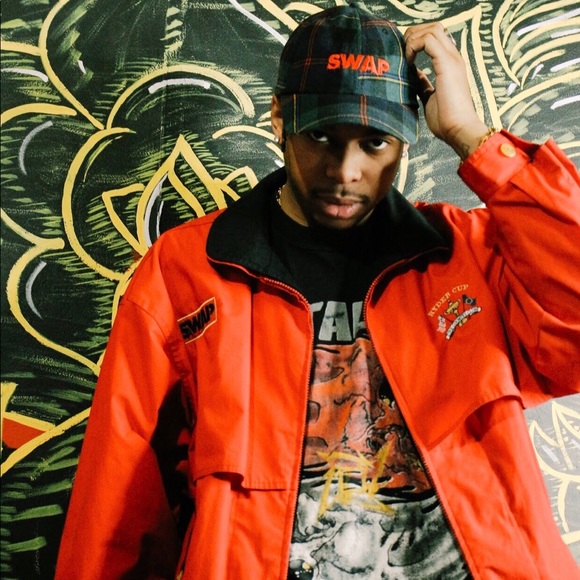 Meet your Posher, ChrisSWAP - Picture 4 of 4